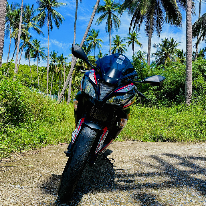 Kawasaki Ninja 300 — 2/6